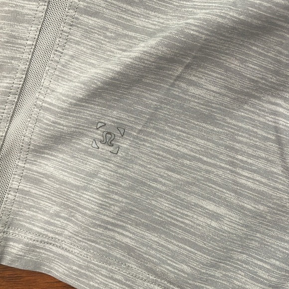 Lululemon pace breaker short size M 9in inseam - Picture 3 of 7